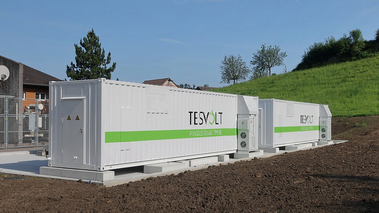 Containerised battery energy storage system