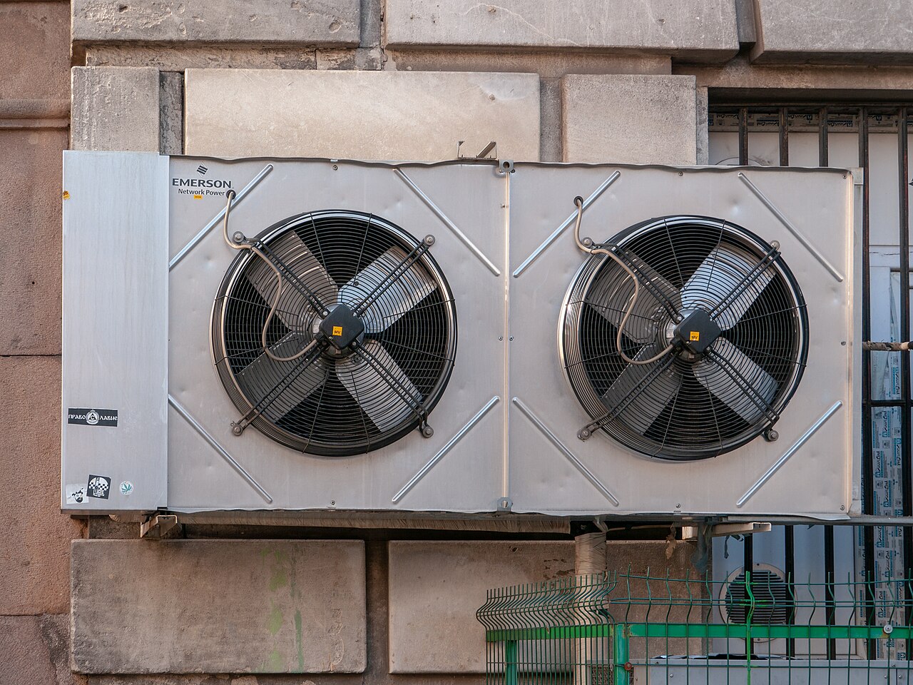 Air conditioner outdoor condenser units